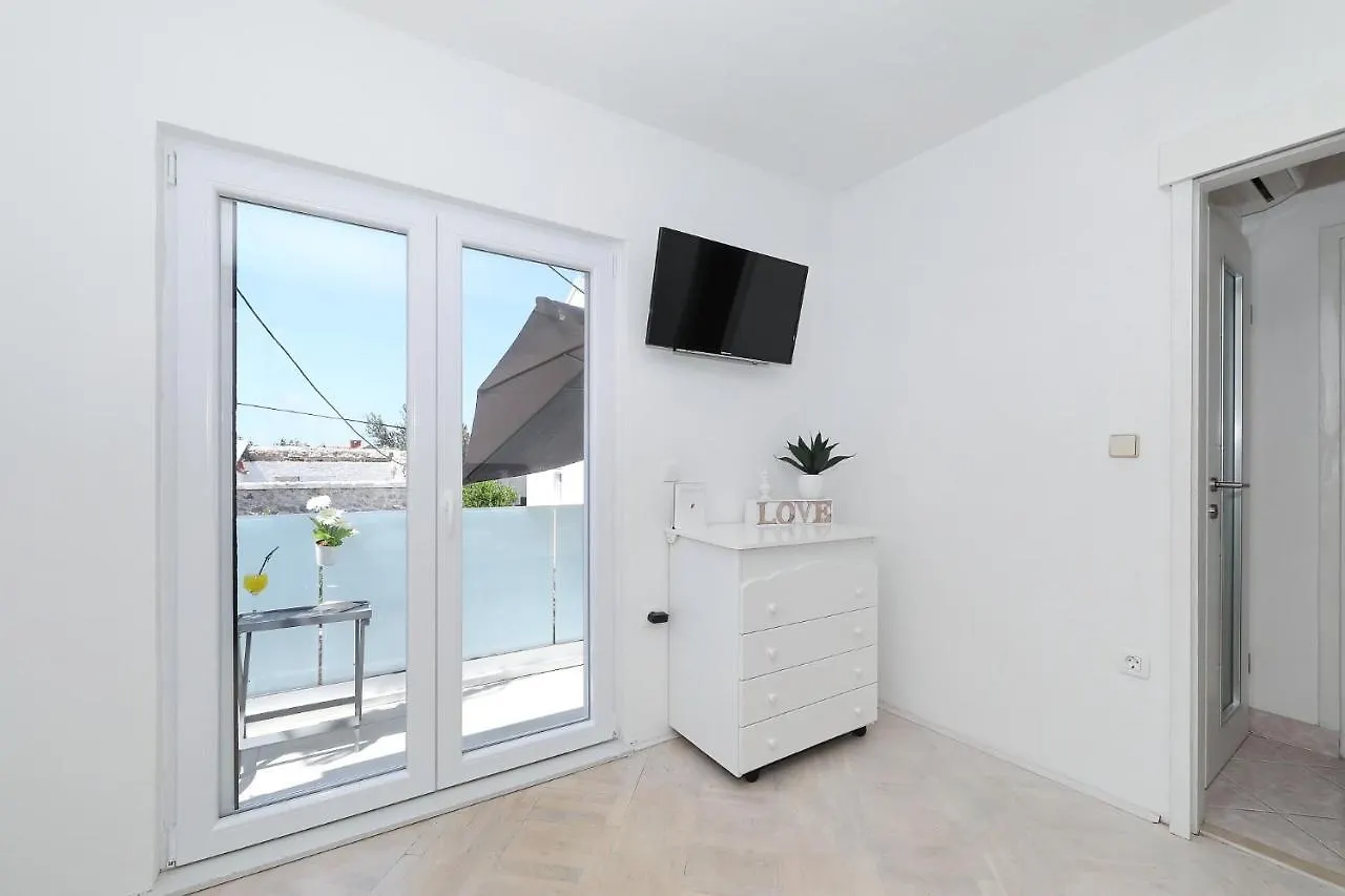 Home Nika One Minute From -Beach 扎达尔